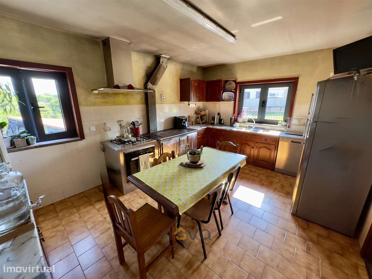 Arcos de Valdevez: T3 com Jardim, Terraço, Cave e Terreno Averbado - Grande imagem: 4/24