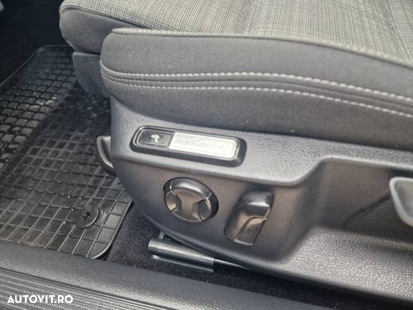 Volkswagen Passat 1.5 TSI ACT DSG Comfortline - 7