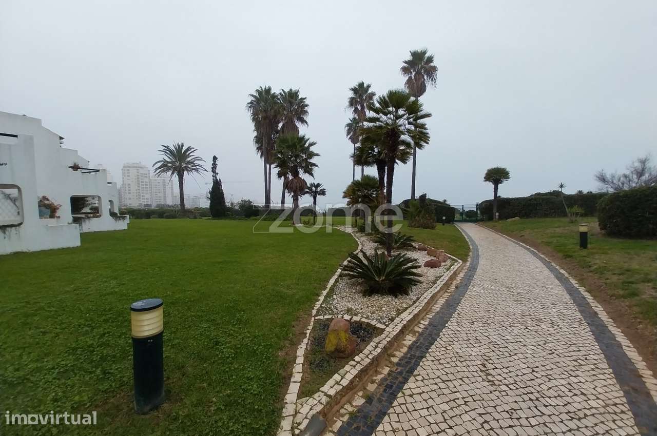 T2 perto da Praia - Grande imagem: 1/29