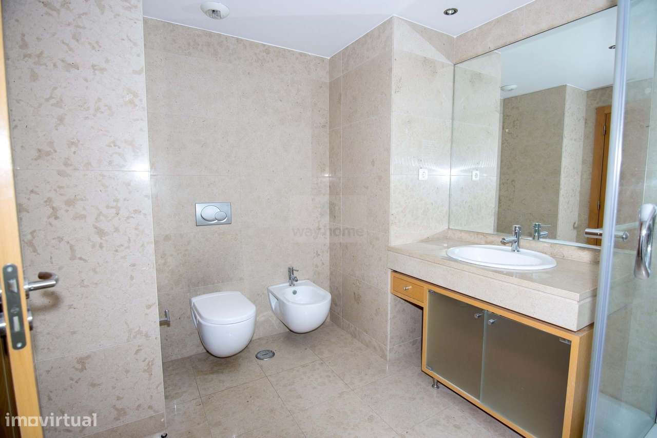 Apartamento T3 | Condomínio Privado Páteo Sá Miranda | Alto de Sto. Am-24