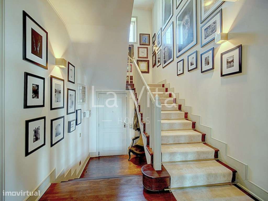 Apartamento T4 Duplex, em condomínio exclusivo no centro do Estoril.-40