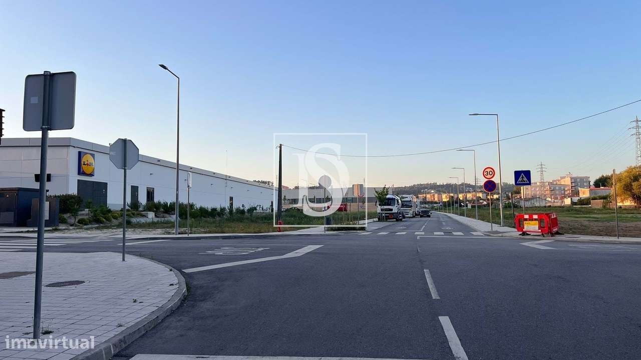 Garagem em Vila nova de Famalicão - Grande imagem: 4/7