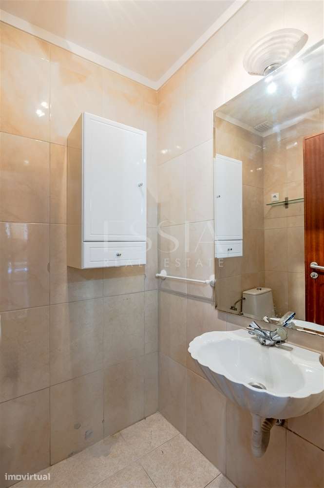 T4 Varanda e Garagem Bonfim | T4 Marquês Praça Sá Carneiro | T4 Porto - Grande imagem: 5/31