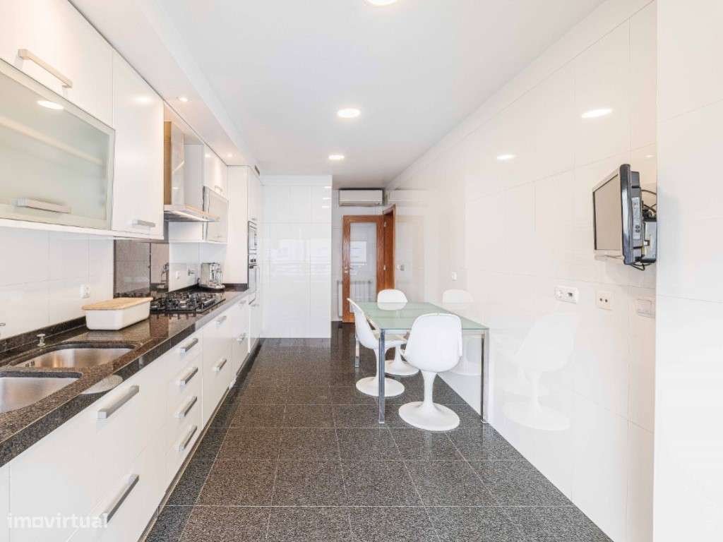 Apartamento T3 em Telheiras, Box e Excelente Exposição Solar - Opor...-46