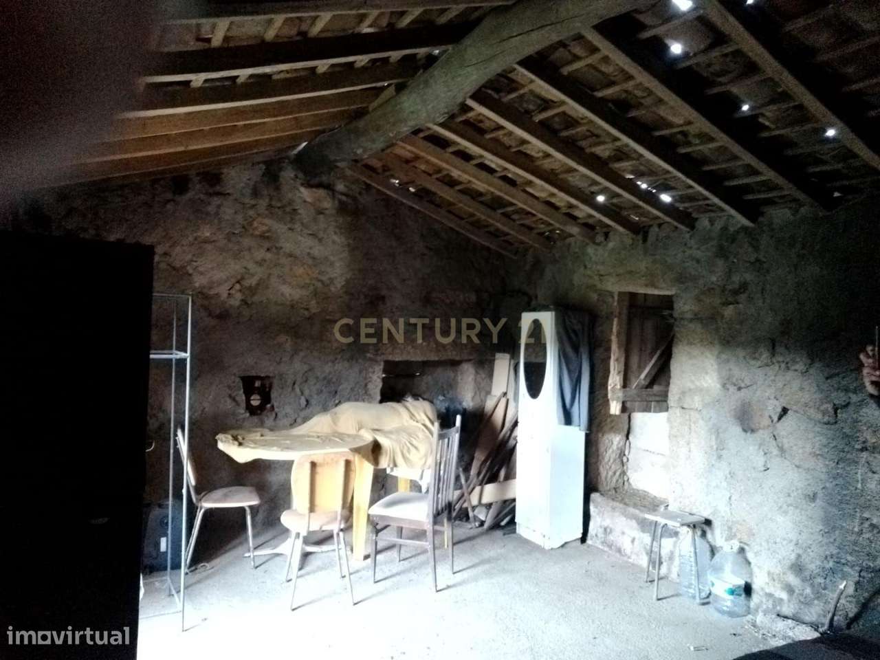 Terreno rústico com casa de xisto, Escalos de Baixo| Castelo Branco - Grande imagem: 5/14