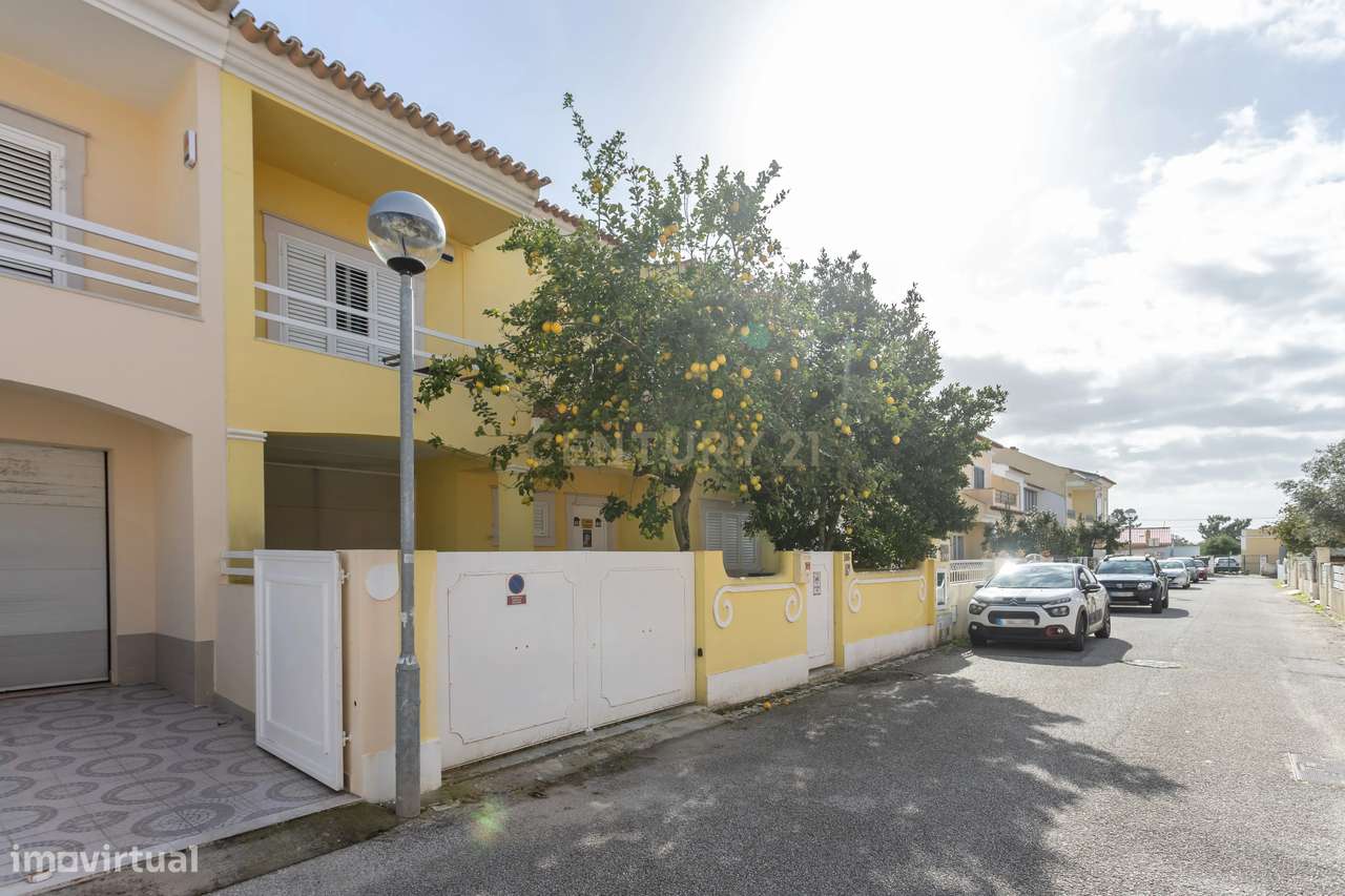 Moradia T3 com Jardim e Piscina em Azeitão, Setúbal - Grande imagem: 5/42