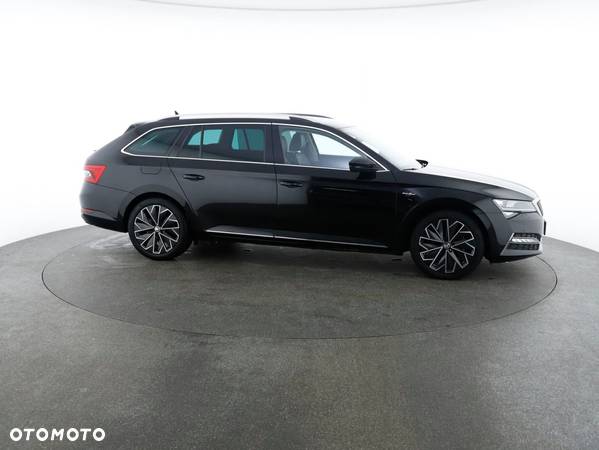 Skoda Superb 2.0 TDI SCR L&K DSG - 8