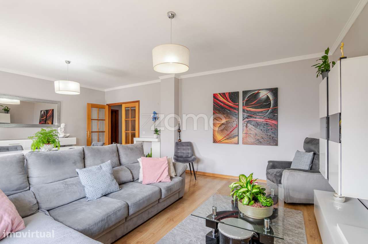Duplex T3 com Terraço e Vista Mar em Gaia-6