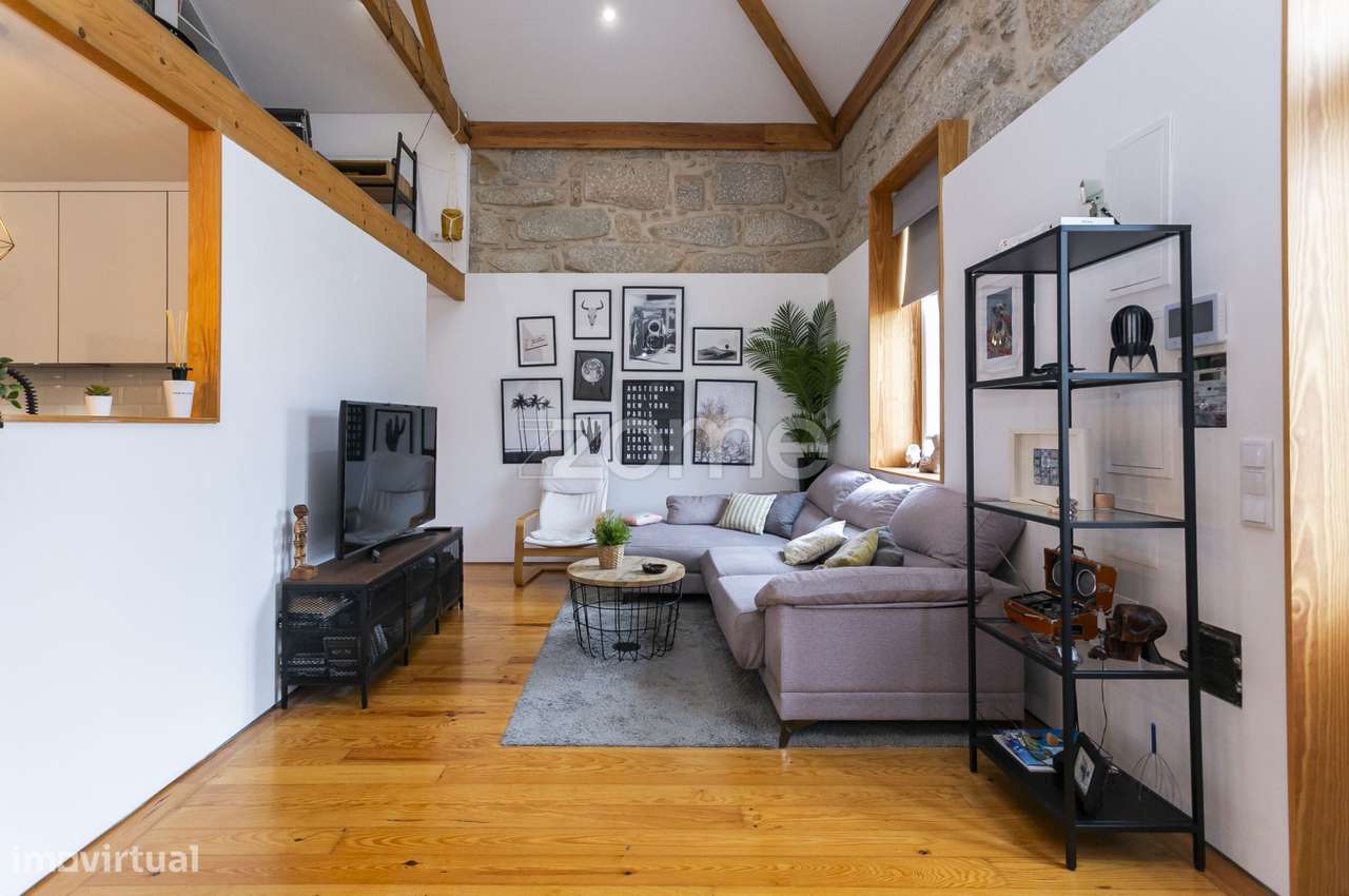 Moradia T2+1 c/estacionamento privativo e terraço no Carvalhido, Po... - Grande imagem: 5/48