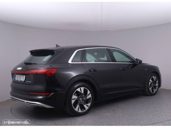 Audi e-tron 55 quattro S line - 11