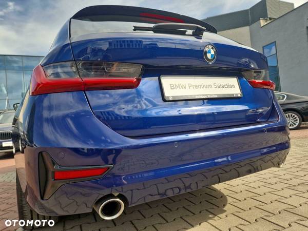 BMW Seria 3 320d xDrive Advantage - 27