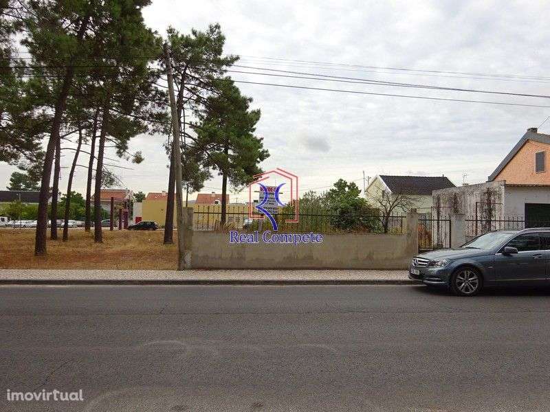 Land for sale in Sesimbra, Portugal — €138,500