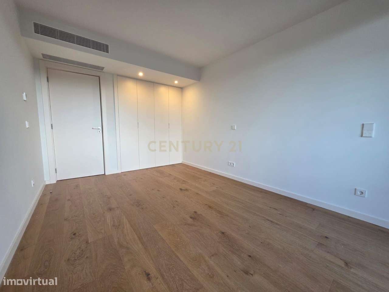 Apartamento T4 - 4 Suites e Piscina Privativa | Empreendimento Douro N-22