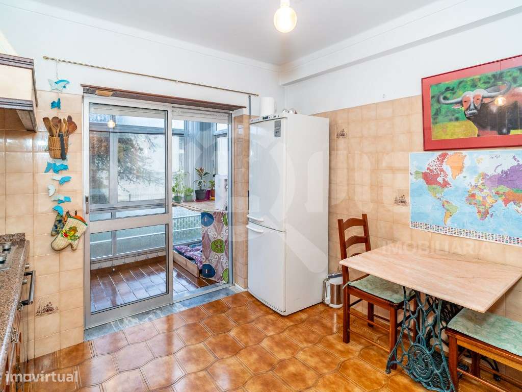 Apartamento T3 | Garagem | Arrumos | Centro Histórico-21