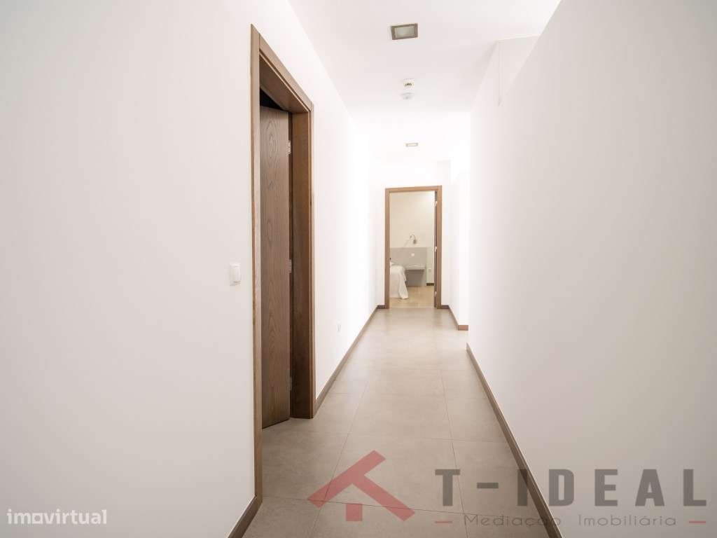 Moradia T4 com Vista de Mar-32