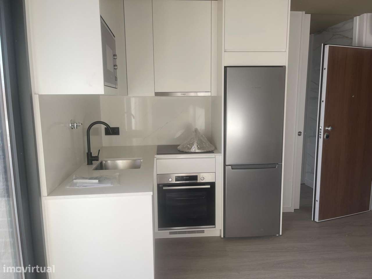 Arrenda-se T1 novo perto do Hospital de São João, Porto - Grande imagem: 5/21