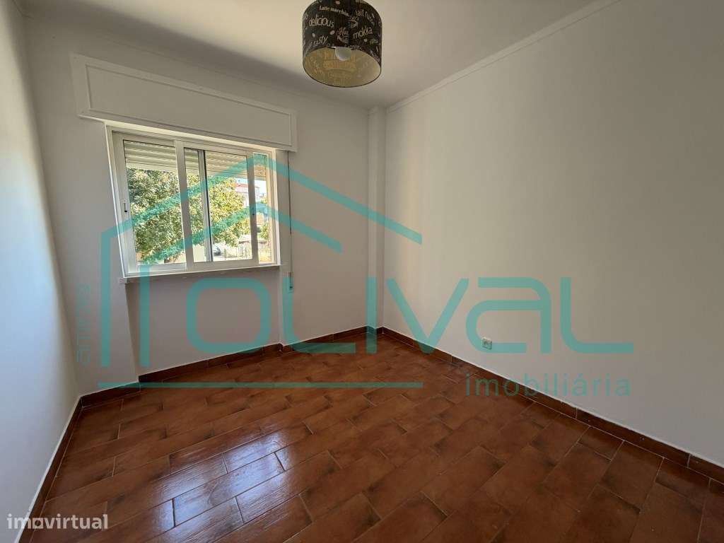 Apartamento T2 1º ANDAR-10