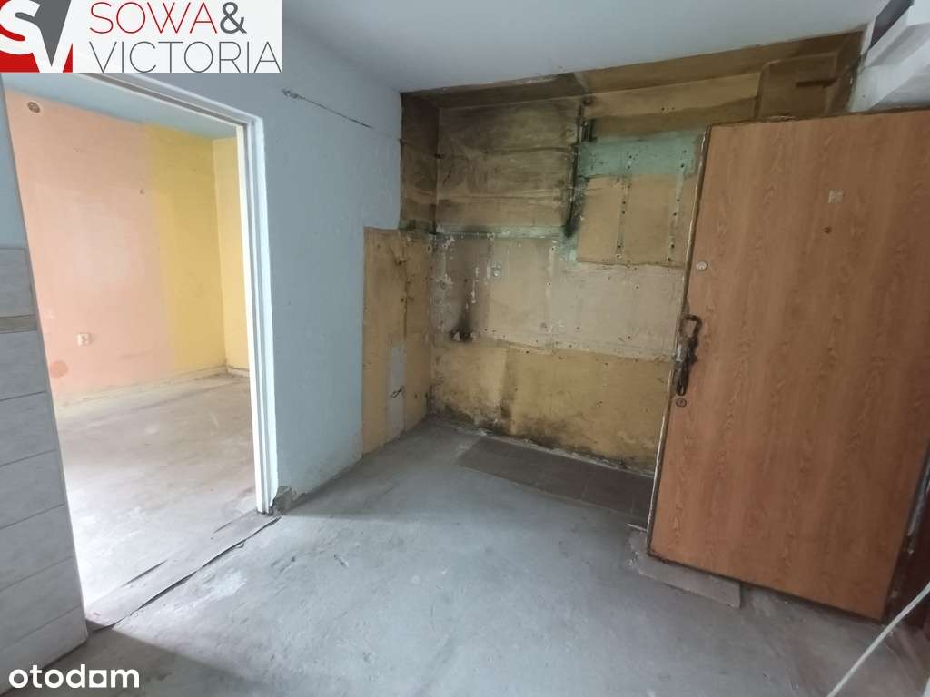 Nieduże mieszkanie do kapitalnego remontu-3