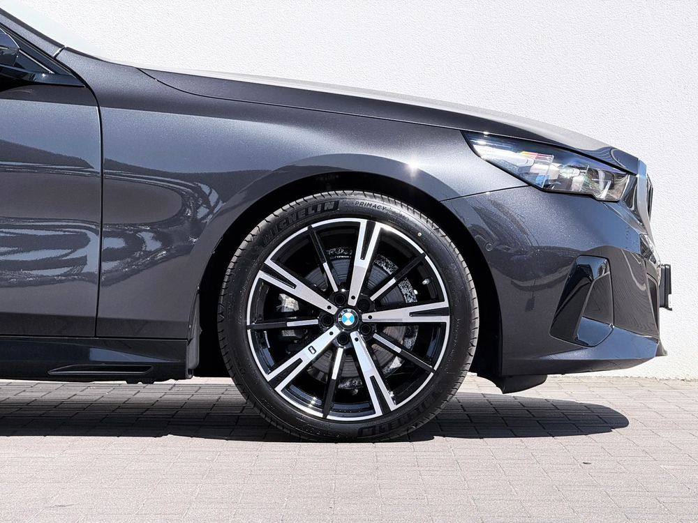 BMW Seria-5 520D Xdrive 2025 — zdjęcie 3