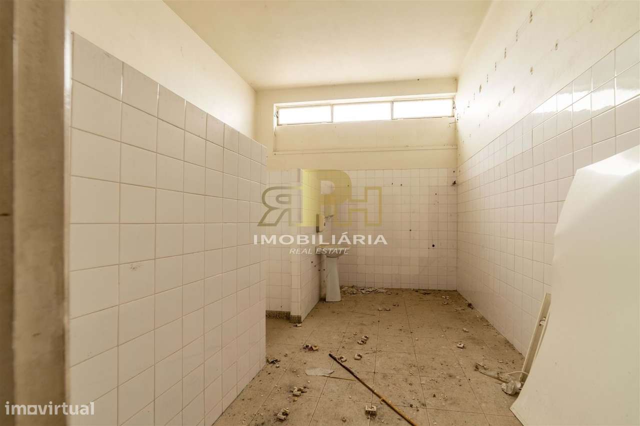 Armazém T6 Venda em Alcanhões,Santarém-35