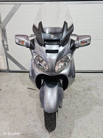 Suzuki Burgman - 13