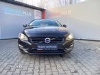 Volvo V60 D6 Plug-In-Hybrid AWD Geartronic Momentum - 2