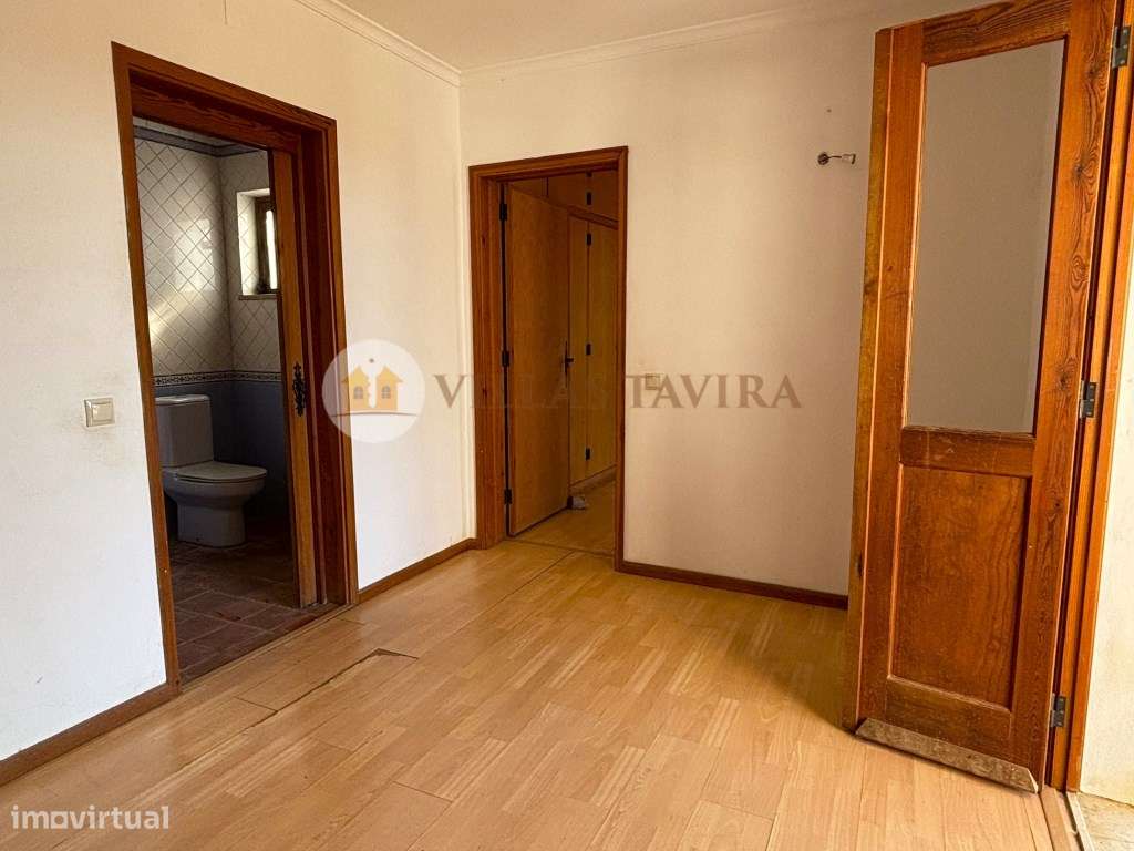 Moradia de estilo tradicional- Charme, vistas sob a Serra e Mar-35