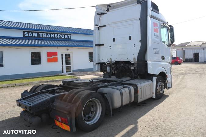 Mercedes-Benz Actros - 6