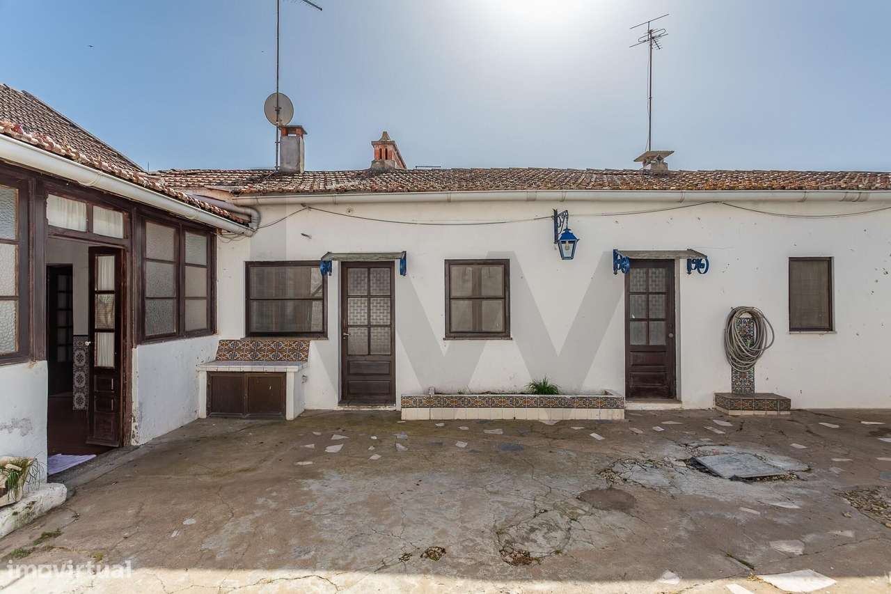 Duas Moradias num lote 564m2  no Centro de Almeirim - Grande imagem: 3/60