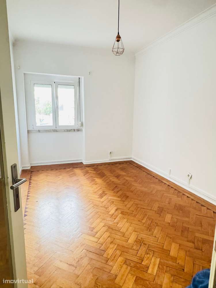 Apartamento para alugar em São Domingos de Benfica - Grande imagem: 4/5