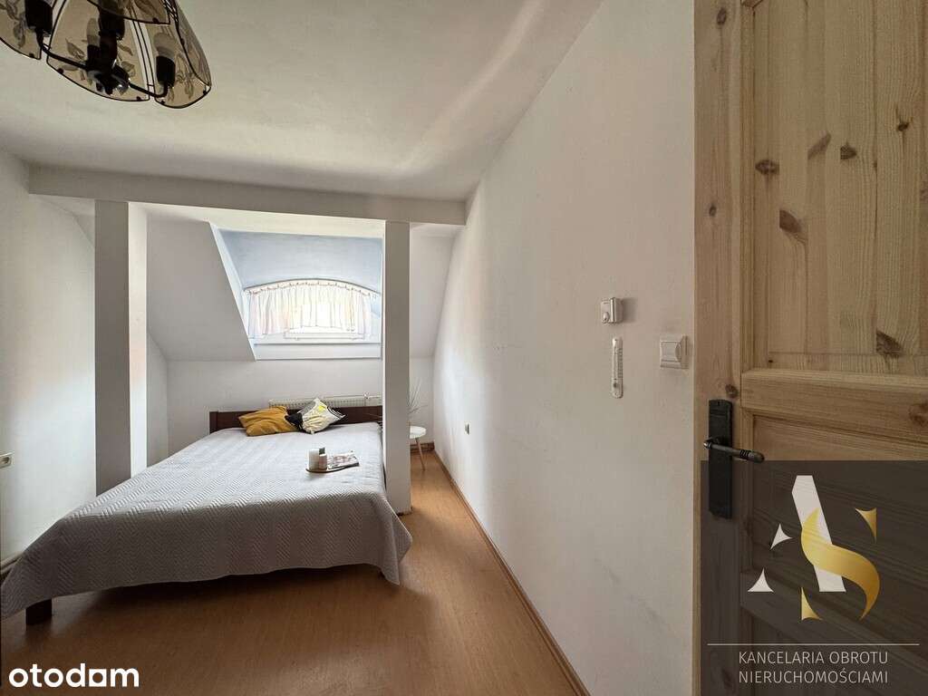 Teraz taniej! Wygodne mieszkanie na poddaszu-9