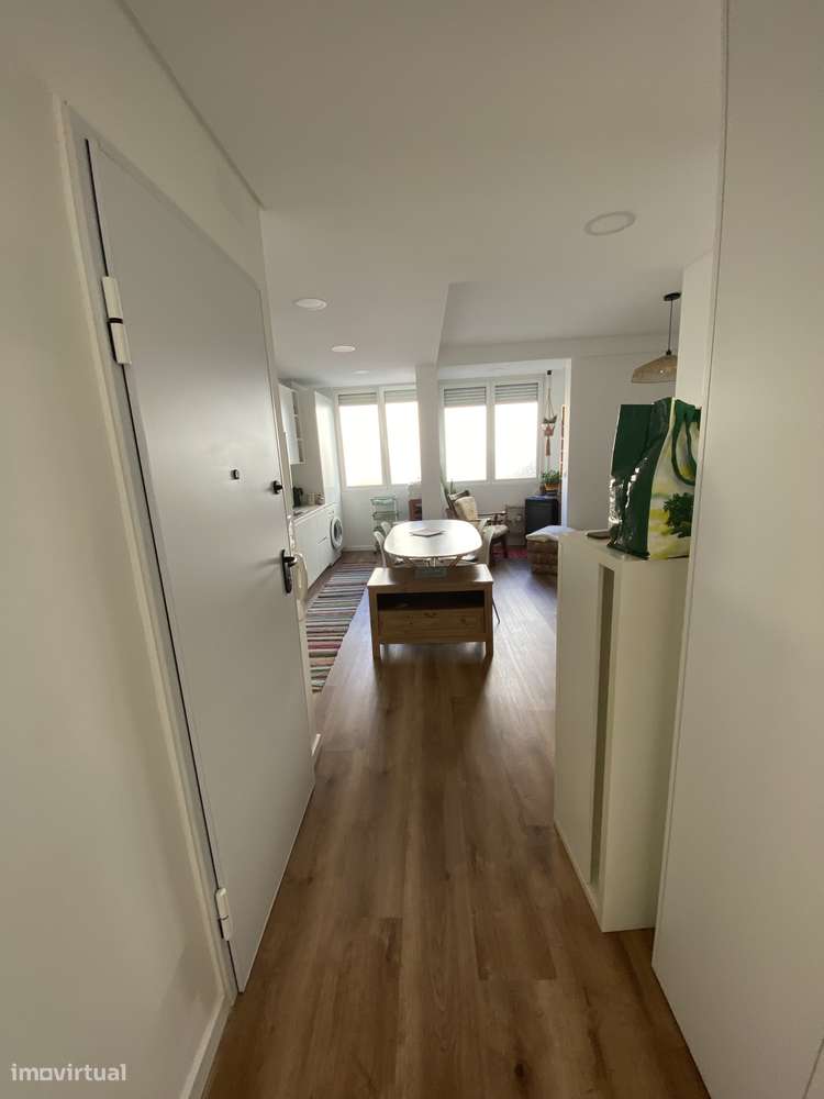 Amadora, Falagueira. Fantástico apartamento de 2 assoalhadas mobilado. - Grande imagem: 4/12
