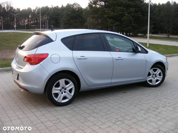 Opel Astra 1.4 ECOFLEX Edition - 31