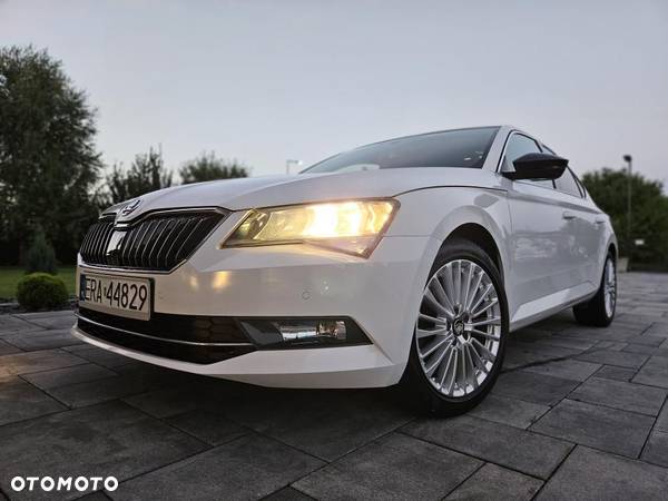 Skoda Superb 2.0 TDI 4x4 Sportline - 18