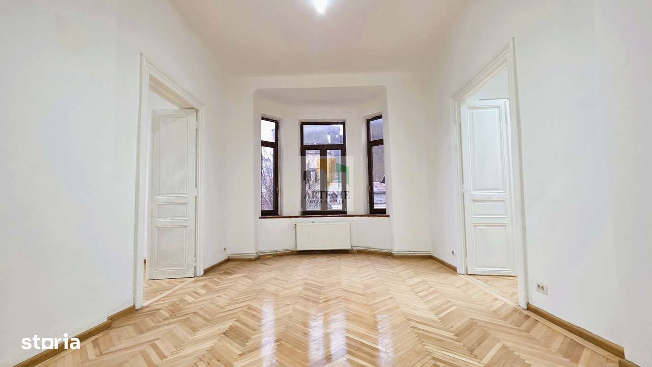 Vila interbelica 320 mp cu acces separat,Piata Unirii  Corneliu Coposu - Imagine principală: 4/20