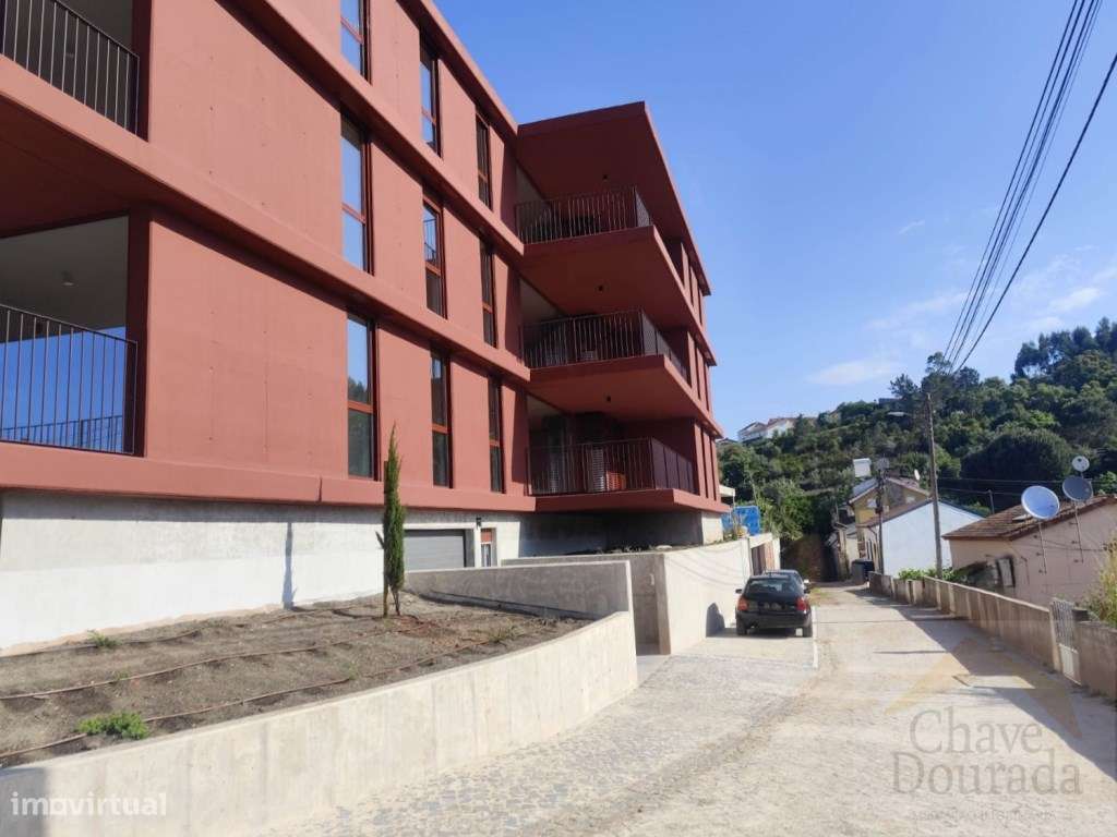 Apartamento T2 com 100m2 novo no Areeiro-24