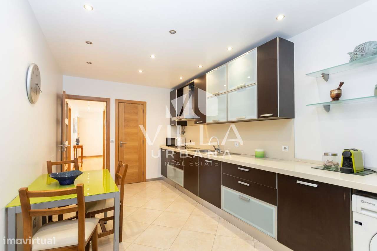 Moradia T3 +1 com Garagem localizada numa zona tranquila em Belverde-3