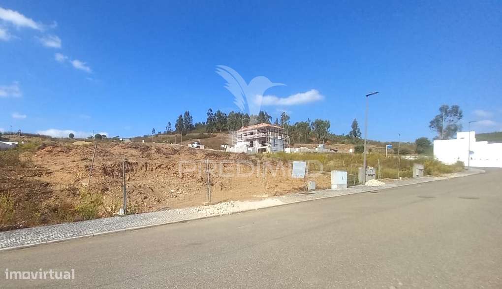 Moradia V4, em construção com piscina, Constância. - Grande imagem: 4/14