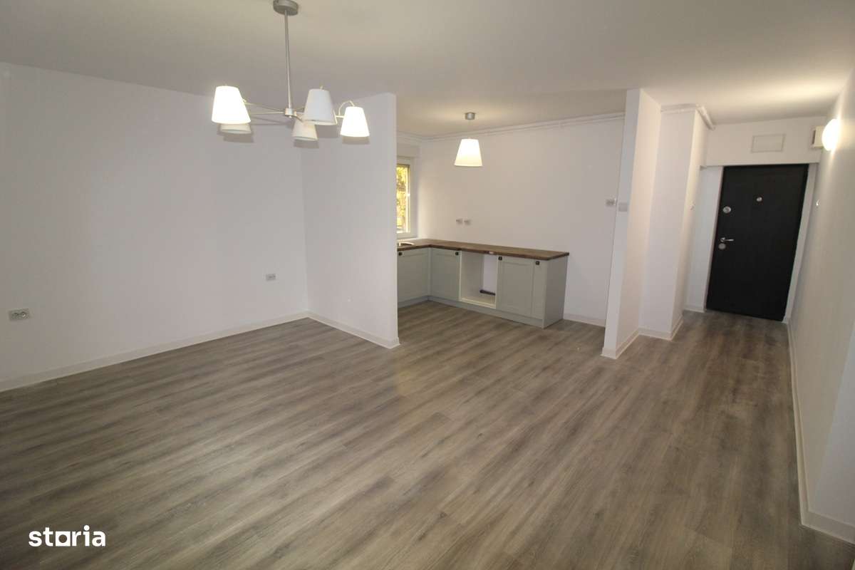 Vând apartament 2 camere în Hunedoara, zona OM-Bd. 1848, parter înalt - Imagine principală: 2/9