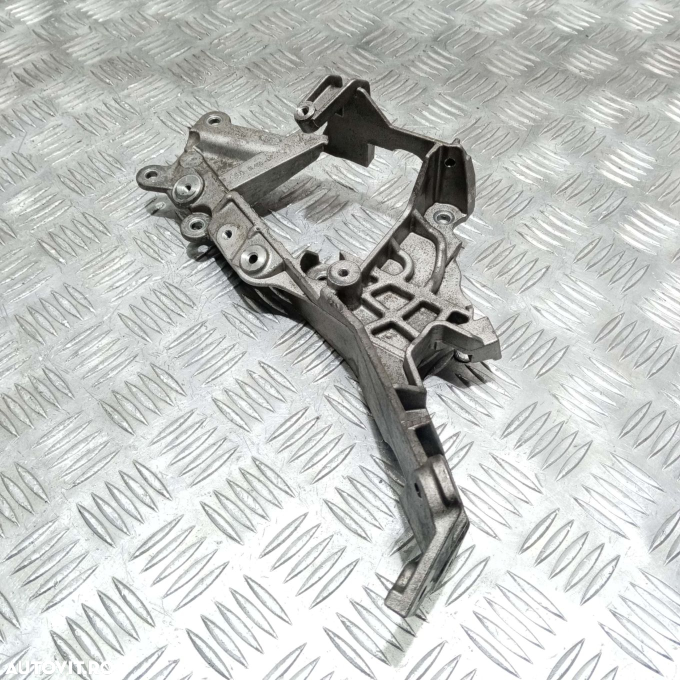 Suport Motor Dreapta Land Rover Discovery Jaguar E-Pace 2.0D 2014-2020 • G4D3-9L456-DC - 2