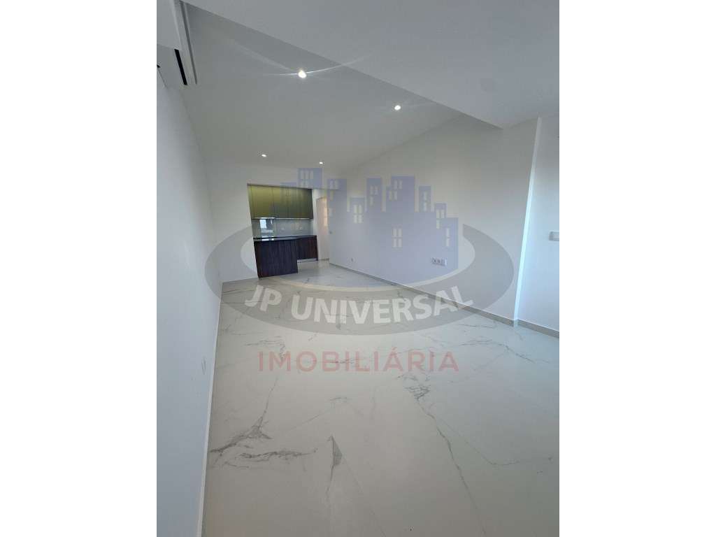 Vende se Apartamento T2 Albufeira-15