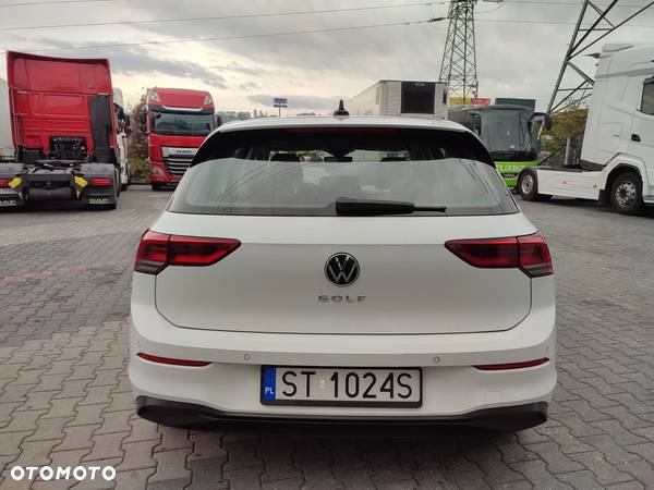 Volkswagen Golf VIII 2.0 TDI Life - 8