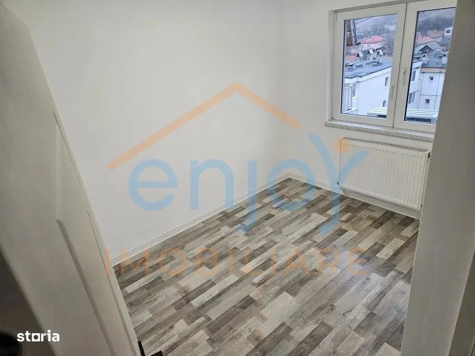 Apartament cu o camera, 30 mp, Aleea Trandafirilor