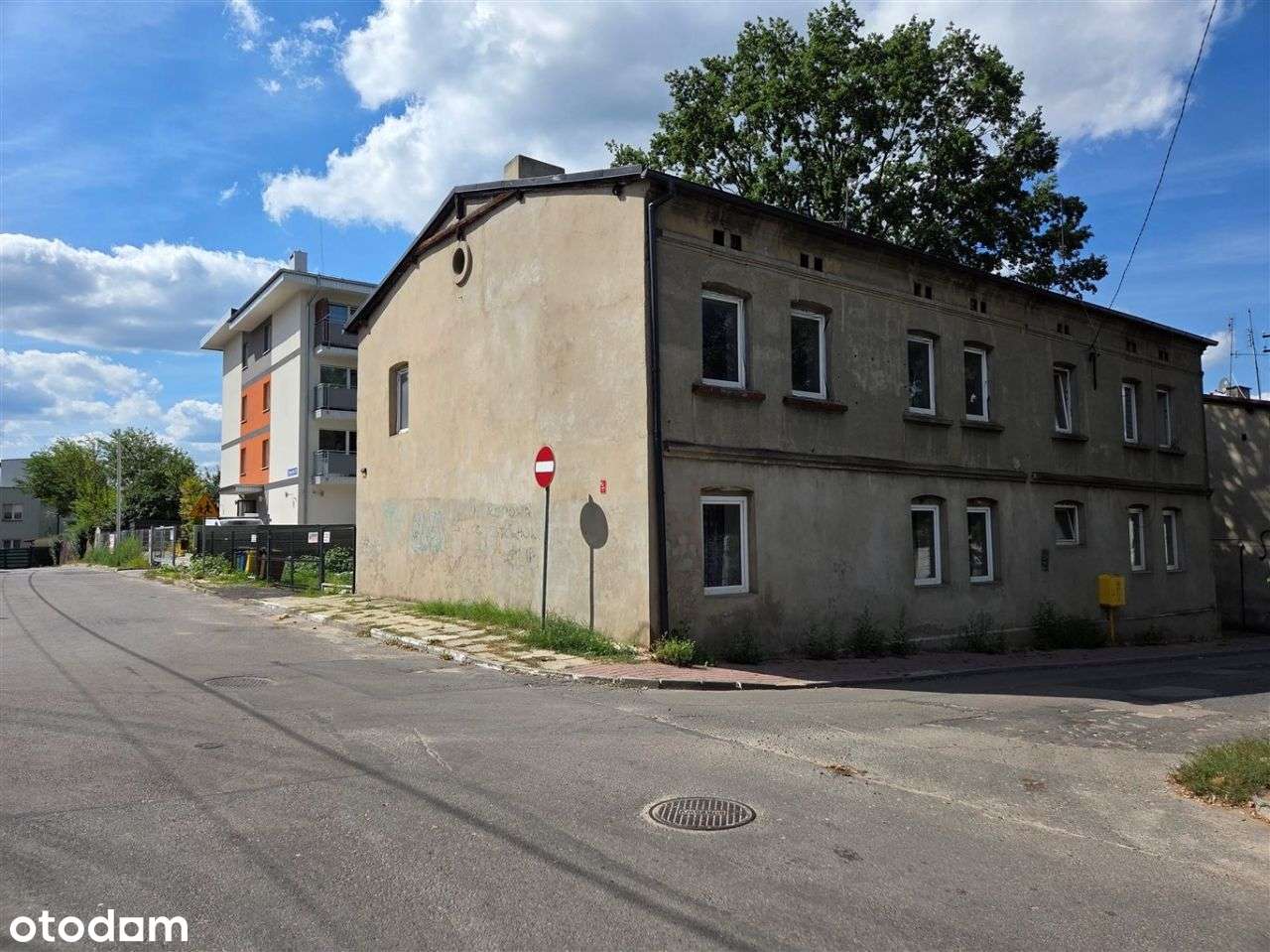 Kamienica Z Mieszkaniami Na Wynajem-1