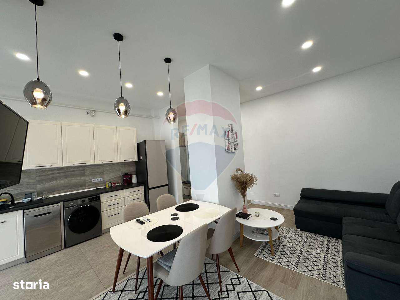 BLOC NOU - complet mobilat/utilat - Imagine principală: 3/11