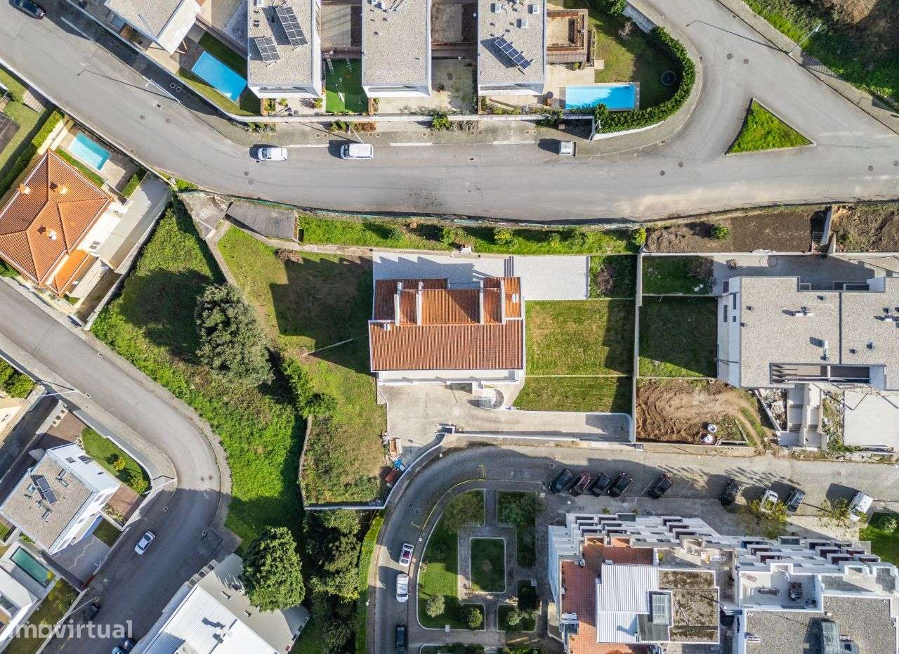 Moradia T5 Remodelada - Condomínio da Fonte Seca-13