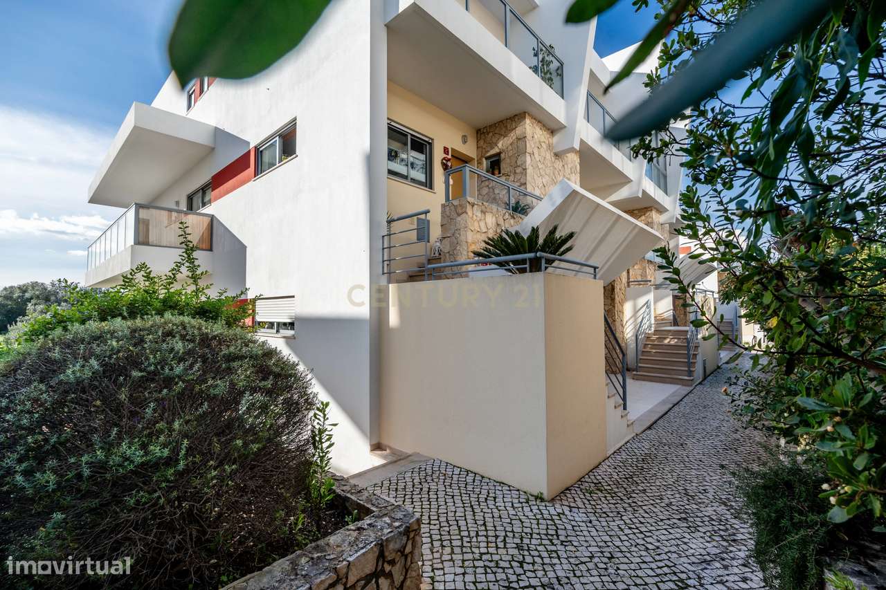 DUPLEX T2 DE CANTO COM AMPLAS VARANDAS E GARAGEM PERTO DA PRAIA!-9