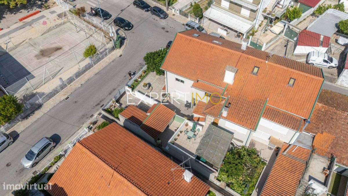 T3 Duplex com Terraço e Anexos | Centro de São Martinho do Bispo –...-45