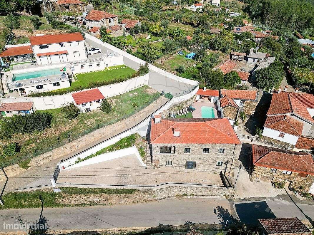 Moradia T4 para venda-48