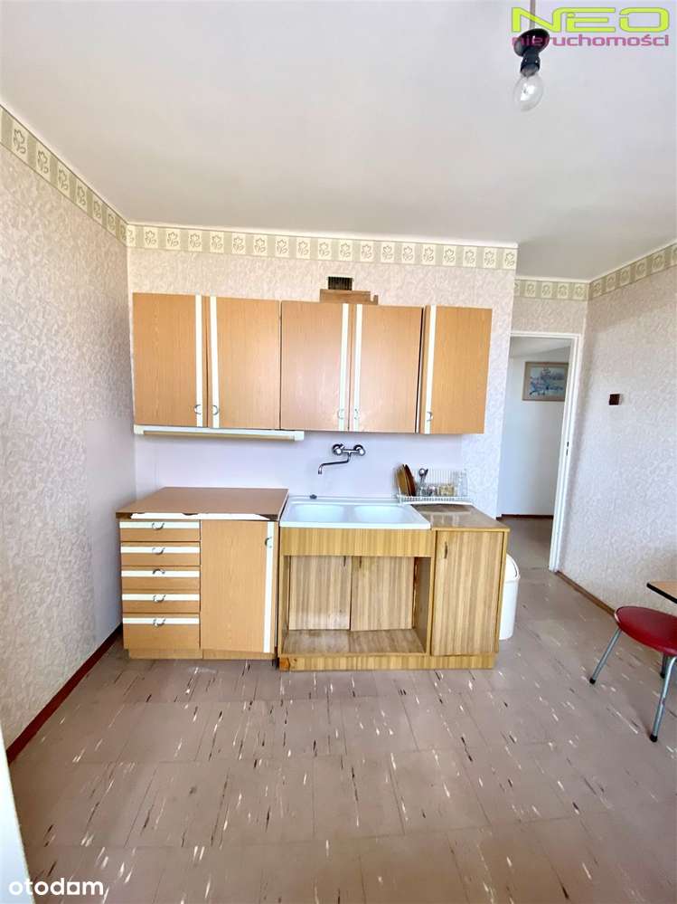 Duże M5 do remontu z garażem-0